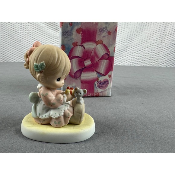 Enesco Precious Moments Sharing the Season‎ with You 3" Porcelain Figure 2001 - Picture 5 of 6